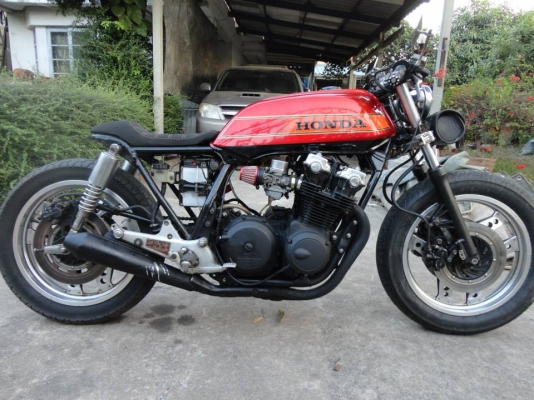 cb 750 สภาพตามรูปเลยครับ (ซื้อขายแลกเปลี่ยนแล้วครับ)