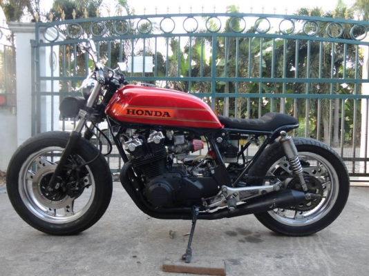 cb 750 สภาพตามรูปเลยครับ (ซื้อขายแลกเปลี่ยนแล้วครับ)