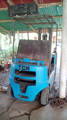 ขายโฟล์คลิฟต์ tcm 1 ตัน ติดต่อ 092 294 7404 ครับ