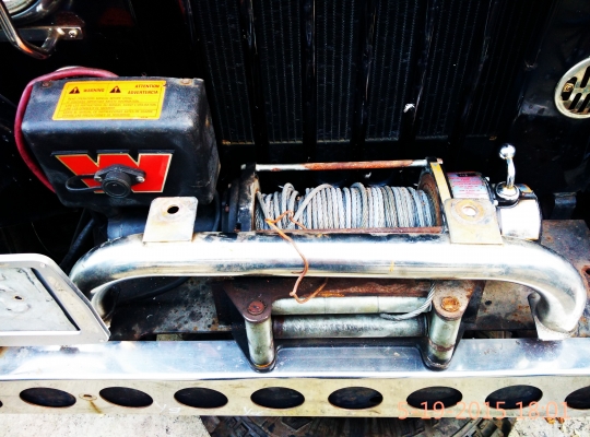 วิ้น warn  12 V  สวยๆๆ made in usa     อุปกรณ์ครบ พร้อมขาสปอร์ทไลด์ ใส่จิ๊ปมิตซูได้เลย