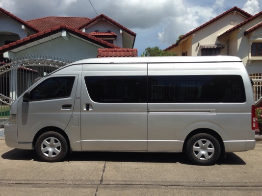 ขายรถตู้มือสอง TOYOTA COMMUTER ปี 2007 เครื่อง 2500 สภาพดี วิ่งน้อย