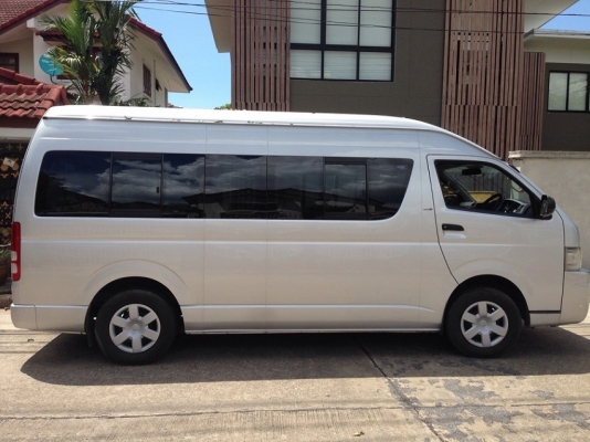 ขายรถตู้มือสอง TOYOTA COMMUTER ปี 2007 เครื่อง 2500 สภาพดี วิ่งน้อย