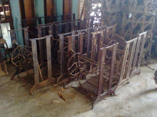 ขาจักรเหล็กหล่อเหล็กปั้ม