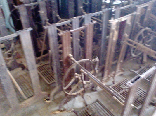 ขาจักรเหล็กหล่อเหล็กปั้ม