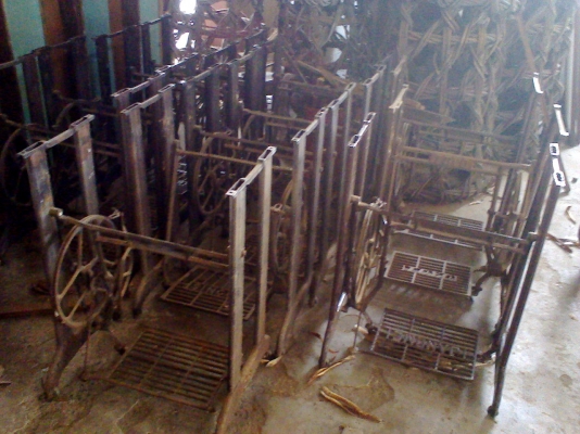 ขาจักรเหล็กหล่อเหล็กปั้ม