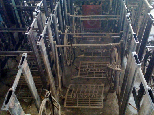 ขาจักรเหล็กหล่อเหล็กปั้ม