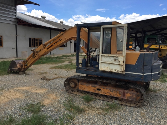 ขาย komatsu pc 60 - 3 (ปั้มนิ้ว)