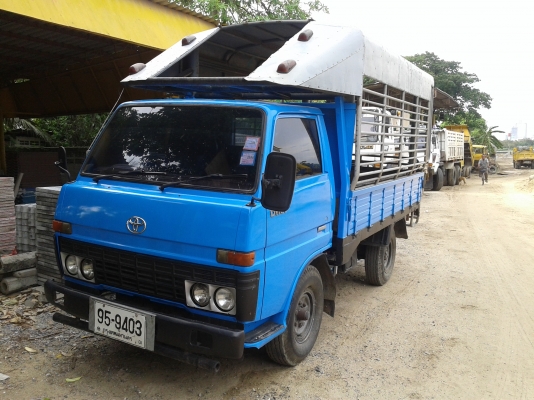 ขายรถบรรทุก 4 ล้อราคาถูกสถาพดี