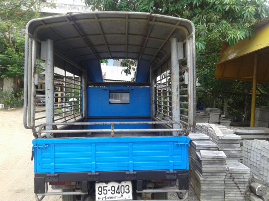 ขายรถบรรทุก 4 ล้อราคาถูกสถาพดี