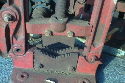 ปากกาจับท่อฟันสวยๆครับขนาด 5 นิ้วครับราคานี้คุ้มมากครับเดิมๆครับ