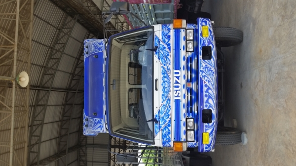 ขายรถบรรทุก 6 ล้อ