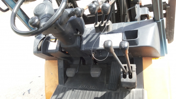 ขายด่วนรถยก TOYOTA 7FGยก2.5ตัน เสาสูง3.5เมตรงาสาไลย์ได้รถนอกนำเข้ายังไม่เคยใช้งานในเมืองไทยเลย=รุ่นใหม่ขายถูกๆๆ ขายด่วนรถยก TOYOTA 7FGยก2.5ตัน เสาสูง3.5เมตรงาสาไลย์ได้รถนอกนำเข้ายังไม่เคยใช้งานในเมืองไทยเลย=รุ่นใหม่ขายถูกๆๆ