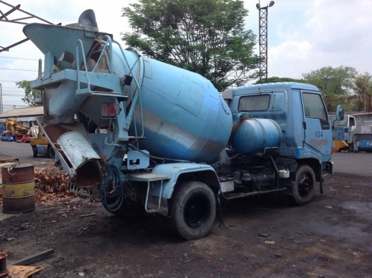 ขาย รถโม่ HINO FC โม่ 2.5Q