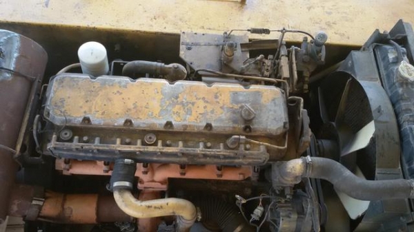 รถแม็คโค cat 200 b สภาพพร้อมใช้งาน สนใจโทร 0818843252 คุณ ทองศรี