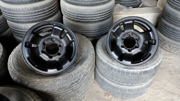 ขายแม็ก 6 รู หน้ากว้าง 8.5 สวยๆ1ชุด 4วง ครับ ขายแม็ก 6 รู หน้ากว้าง 8.5 สวยๆ1ชุด 4วง ครับ