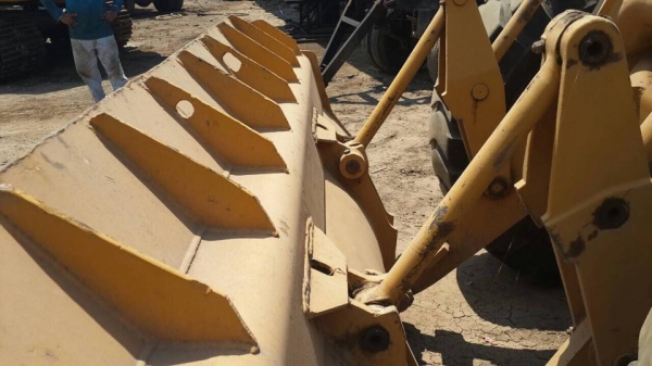 ขายรถตักCAT 950 ดั้มเบรค ขายรถตักCAT950 สภาพดี -เครื่องดี -เกียร์ดี -เบรคดี ชุดแขนไม่มีแตกร้าวสวยจริงๆ ต้องเก็บรั่วไหลนิดหน่อย ที่สำคัญขายถูกมากครับ  ขาย450,000บาท สนใจมาขับทดสอบได้เลยครับ