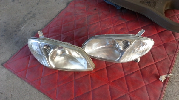 ไฟหน้าวีออส 2003 ของแท้มือสอง