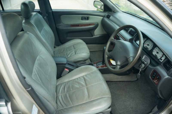 sunny B14 ไฟแยก ปี2000 LPG สภาพสวย sunny B14 ไฟแยก ปี2000 LPG สภาพสวย