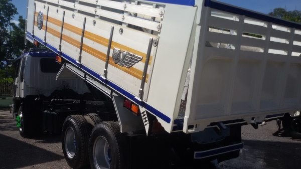 ขายรถ 10 ล้อ HINO สิงไฮเทคFL3H195แรงม้า สภาพสวยเดิม รถมือเดียว รถร้านวัสดุก่อสร้าง เภาท้ายZM. เบรคโปรเซียล เครื่องดี คัชชีสวย เดิม กระจกไฟฟ้า รถห้างแท้ พร้อมใช้งานเลยครับ ม ขายรถ 10 ล้อ HINO สิงไฮเทคFL3H195แรงม้า สภาพสวยเดิม รถมือเดียว รถร้านวัสดุก่อสร้าง เภาท้ายZM. เบรคโปรเซียล เครื่องดี คัชชีสวย เดิม กระจกไฟฟ้า รถห้างแท้ พร้อมใช้งานเลยครับ ม