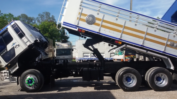 ขายรถ 10 ล้อ HINO สิงไฮเทคFL3H195แรงม้า สภาพสวยเดิม รถมือเดียว รถร้านวัสดุก่อสร้าง เภาท้ายZM. เบรคโปรเซียล เครื่องดี คัชชีสวย เดิม กระจกไฟฟ้า รถห้างแท้ พร้อมใช้งานเลยครับ ม ขายรถ 10 ล้อ HINO สิงไฮเทคFL3H195แรงม้า สภาพสวยเดิม รถมือเดียว รถร้านวัสดุก่อสร้าง เภาท้ายZM. เบรคโปรเซียล เครื่องดี คัชชีสวย เดิม กระจกไฟฟ้า รถห้างแท้ พร้อมใช้งานเลยครับ ม