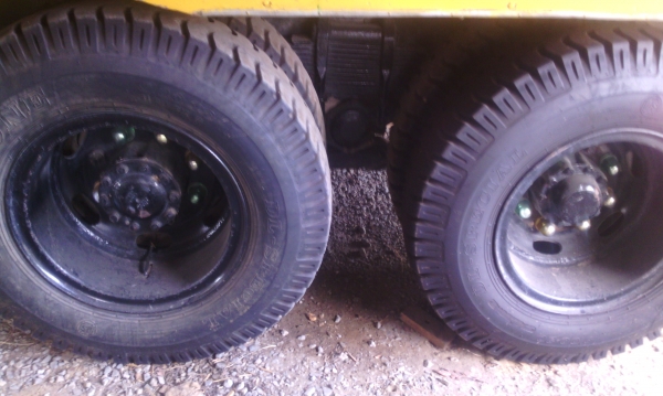 isuzu 10 ล้อหน้ายาว เพลาเดียวสวยๆ