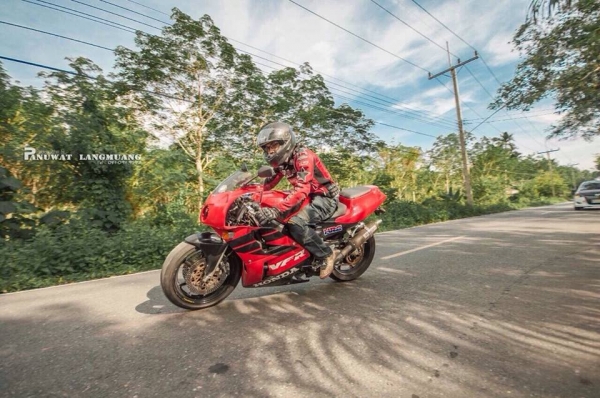 ขาย Nc30 พร้อมทะเบียนแท้ เครื่อง Rvf Nc35 สภาพเครื่องเทพๆพร้อมออกทริป