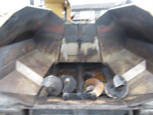 MITSUBISHI MF61E #A5P*****  3583ชม. ปี2003  6เมตร ตีนแทรค หากรอของได้ 30-45 วัน ติดต่อคุยกันได้เลยครับ