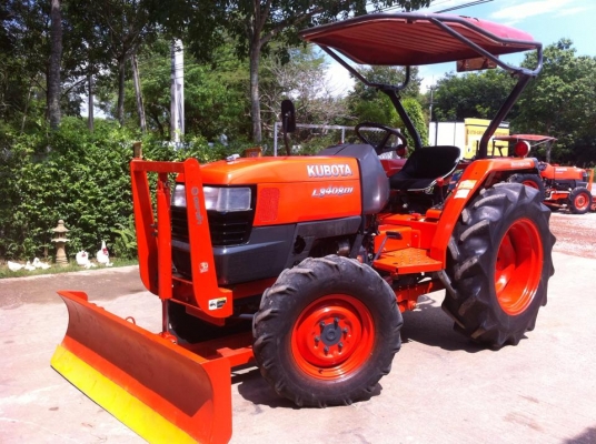ขายรถไถKubota L 3408DI (4WD) พร้อมใบมีดหน้าและผานพรวนช้าง