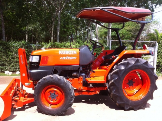 ขายรถไถKubota L 3408DI (4WD) พร้อมใบมีดหน้าและผานพรวนช้าง ขายรถไถKubota L 3408DI (4WD) พร้อมใบมีดหน้าและผานพรวนช้าง