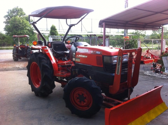ขายรถไถKubota L3408DI (4WD) พร้อมใบมีดหน้าและโรตารีช้าง รถสวย สีเดิม