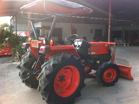 ขายรถไถKubota L3408DI (4WD) พร้อมใบมีดหน้าและโรตารีช้าง รถสวย สีเดิม ขายรถไถKubota L3408DI (4WD) พร้อมใบมีดหน้าและโรตารีช้าง รถสวย สีเดิม