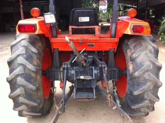 ขายรถไถ Kubota M5000 SU(4WD) พร้อมดันหน้า+ผานพรวน รถบ้าน เดิมๆ พร้อมใช้งานครับ