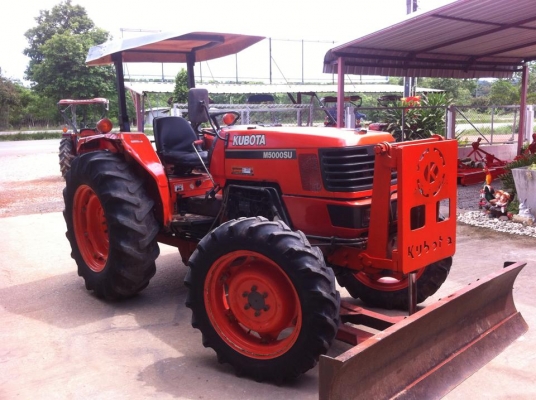 ขายรถไถ Kubota M5000 SU(4WD) พร้อมดันหน้า+ผานพรวน รถบ้าน เดิมๆ พร้อมใช้งานครับ ขายรถไถ Kubota M5000 SU(4WD) พร้อมดันหน้า+ผานพรวน รถบ้าน เดิมๆ พร้อมใช้งานครับ