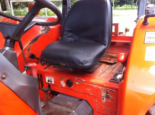 ขายรถไถ Kubota M5000 SU(4WD) พร้อมดันหน้า+ผานพรวน รถบ้าน เดิมๆ พร้อมใช้งานครับ