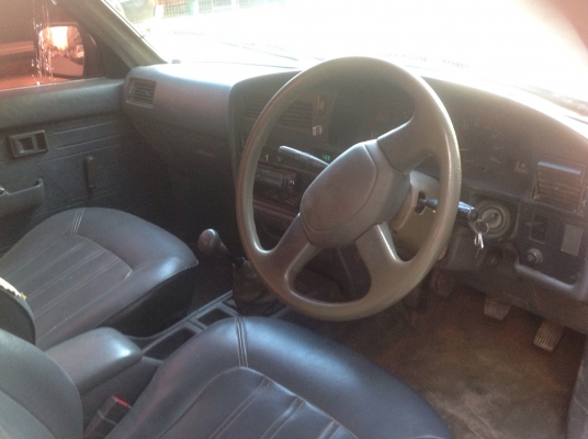 Toyota ไมตี้แค็ป ปี 94 พวงมาลัยเพาเวอร์ รถสวย แอร์เย็น