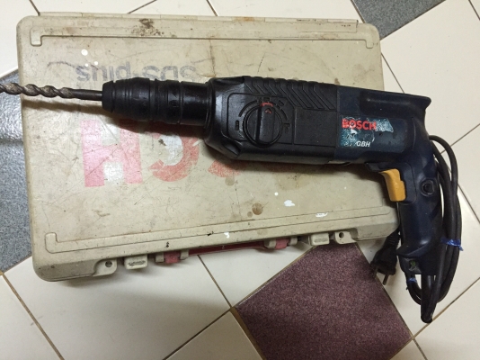 ขายสว่านโรตารี่นี่ห้อBoschรุ่นเก่า3ระบบของเยอรมันแท้ๆรุ่นGBH2-24DSEหมุนเดินหน้าถอยหลังได้