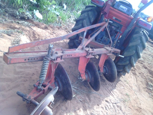 ขายตามสภาพ คูโบต้า 36 แรง มีผาล3 ผาล6 ผาลยกล่อง