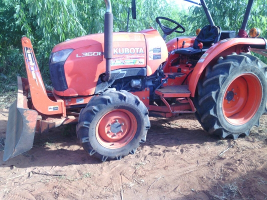 ขายตามสภาพ คูโบต้า 36 แรง มีผาล3 ผาล6 ผาลยกล่อง