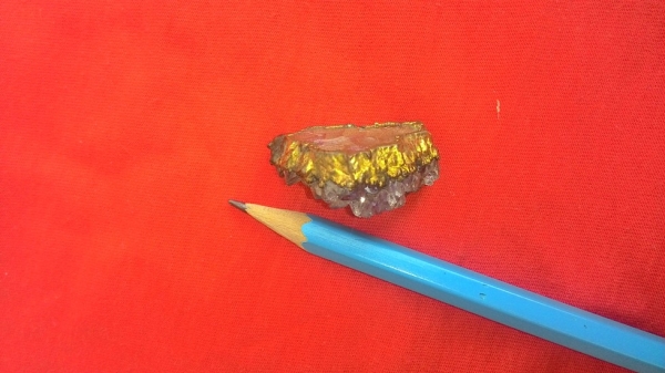 ขายเครื่องประดับเป็นผลึกสีม่วงจากนิวซีแลนด์ 450 บาท