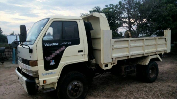 **450,000 บ.ต่อรอง/// 6ล้อดั้มดิน ISUZU-195 ** ขาย ISUZU JUSTON -195 6ล้อดั้มดิน5คิว ประกอบ ISUZU NRR32E 6HE1-195HP ประกอบ เครื่อง/เกียร์ ROCKY 6HE1-195แรง 6สูบ เครื่องดี แรงดี แน่น เกียร์ROCK พร้อมลุย เข้าง่าย ไม่หลุด ช่วงล่างใหญ่ Fหน้า-หลัง แล้ว คัสซีดี