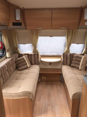 ขายรถบ้าน CARAVAN  SWIFT  สภาพสวยไร้ที่ติ