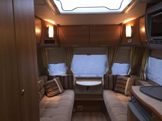 ขายรถบ้าน CARAVAN  SWIFT  สภาพสวยไร้ที่ติ