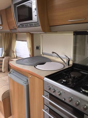 ขายรถบ้าน CARAVAN  SWIFT  สภาพสวยไร้ที่ติ