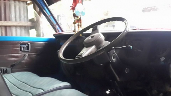 ขายรถ6ล้อ หลังคากระจก ISUZU100แรงฝาดำ แชชซีสวย เครื่องดี ยางดี สภาพพร้อมวิ่งโดยสาร พื้นดี หลังคาสวย เอกสารเล่มทะเบียนพร้อมโอน ยกเลิกเส้นทางให้