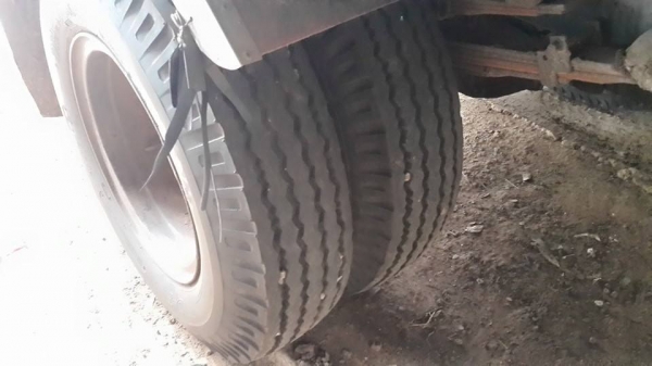 ขายรถ6ล้อ หลังคากระจก ISUZU100แรงฝาดำ แชชซีสวย เครื่องดี ยางดี สภาพพร้อมวิ่งโดยสาร พื้นดี หลังคาสวย เอกสารเล่มทะเบียนพร้อมโอน ยกเลิกเส้นทางให้