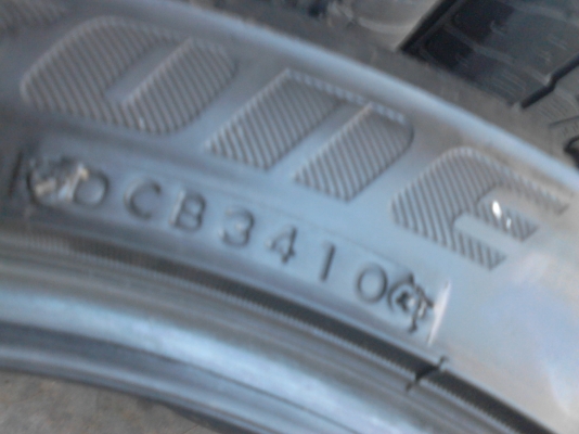 215/45R17 BRIDGESTONE POTENZA RE11 มี 2 เส้น tel.081-427-3941 215/45R17 BRIDGESTONE POTENZA RE11 มี 2 เส้น tel.081-427-3941