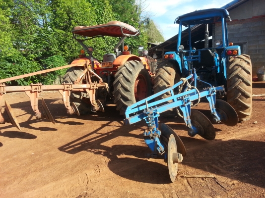 ขายผาน 3 มีสองพวง สวย พร้อมใช้ทั้งคู่ ใครมีผาน 6-7 แลกก็ได้ครับ