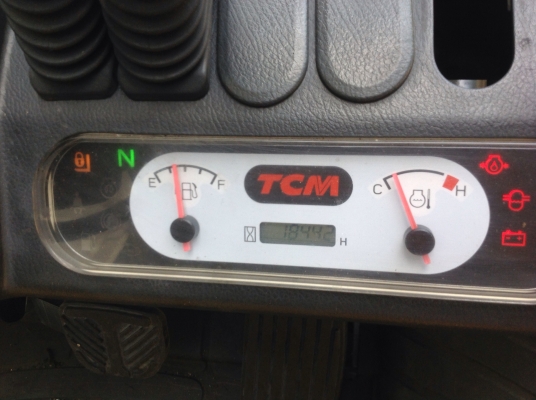 ขายรถ TCM ขนาด2.5ตัน เครื่องยนต์ดีเซล รุ่น t3k ปี2012