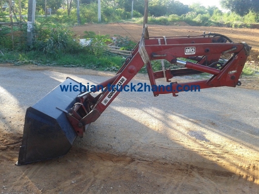 ขายแล้วขอบคุณพี่ประทวน เลาขวัญมากครับ มาดูแล้วถูกใจซื้อเลย ชุดตักหน้ารถไถฟอร์ด &ldquo; ยี่ห้อQUICKE 2230 ตรงรุ่นFORD6600