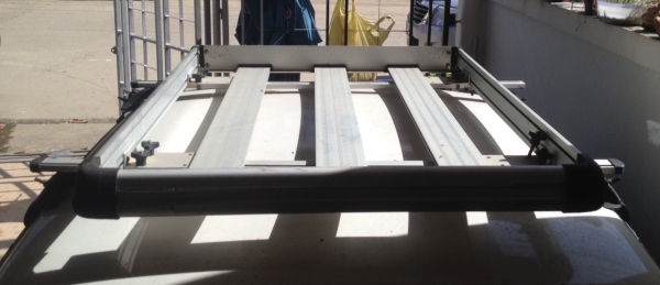 แรคหลังคาthule